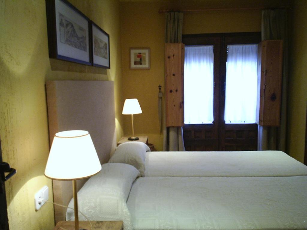 La Casa De San Pedro Apartment Куенка Стая снимка